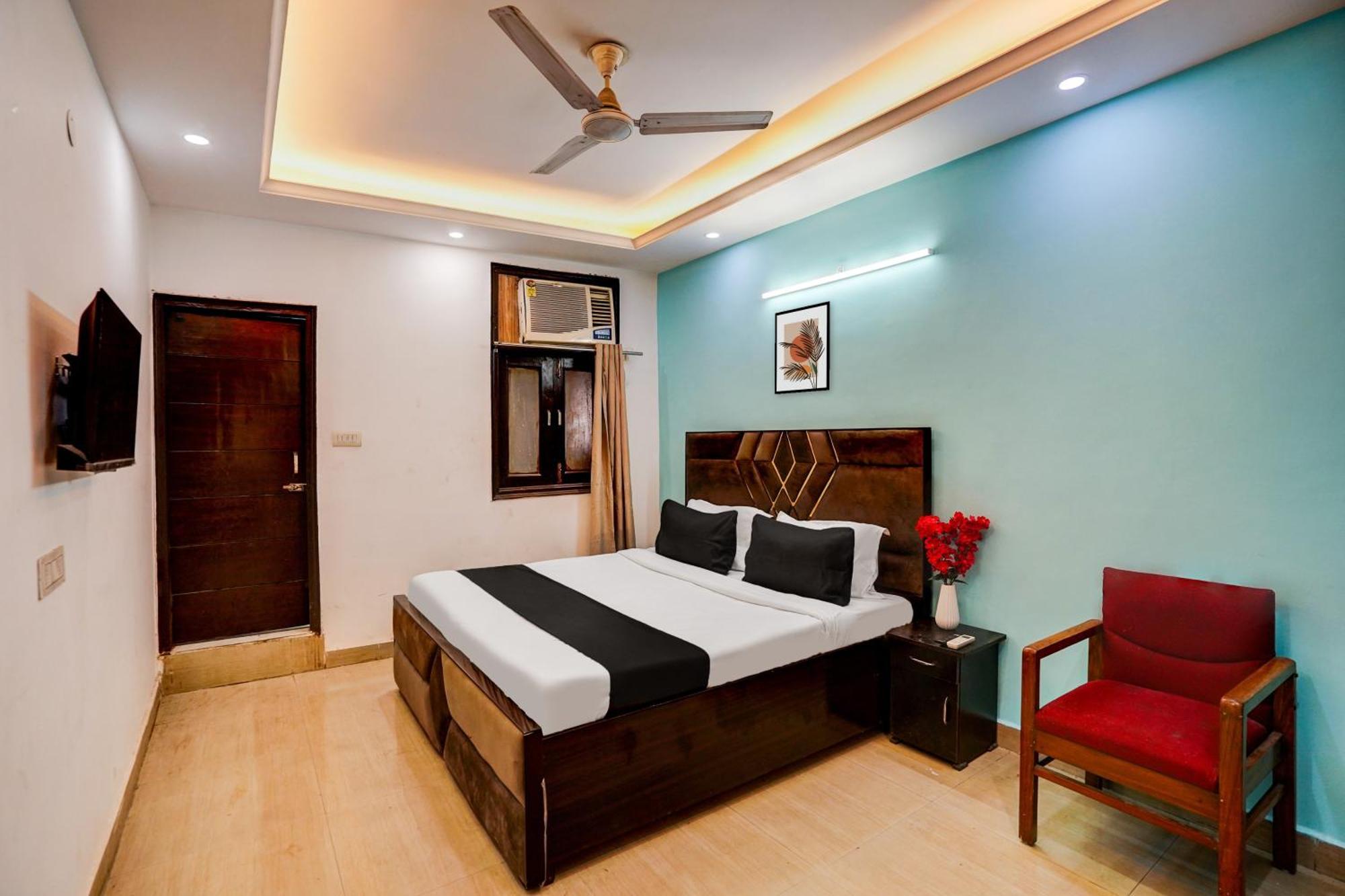 Hotel O Silver Key Kd Plaza Near Saket Metro Station New Delhi Eksteriør bilde