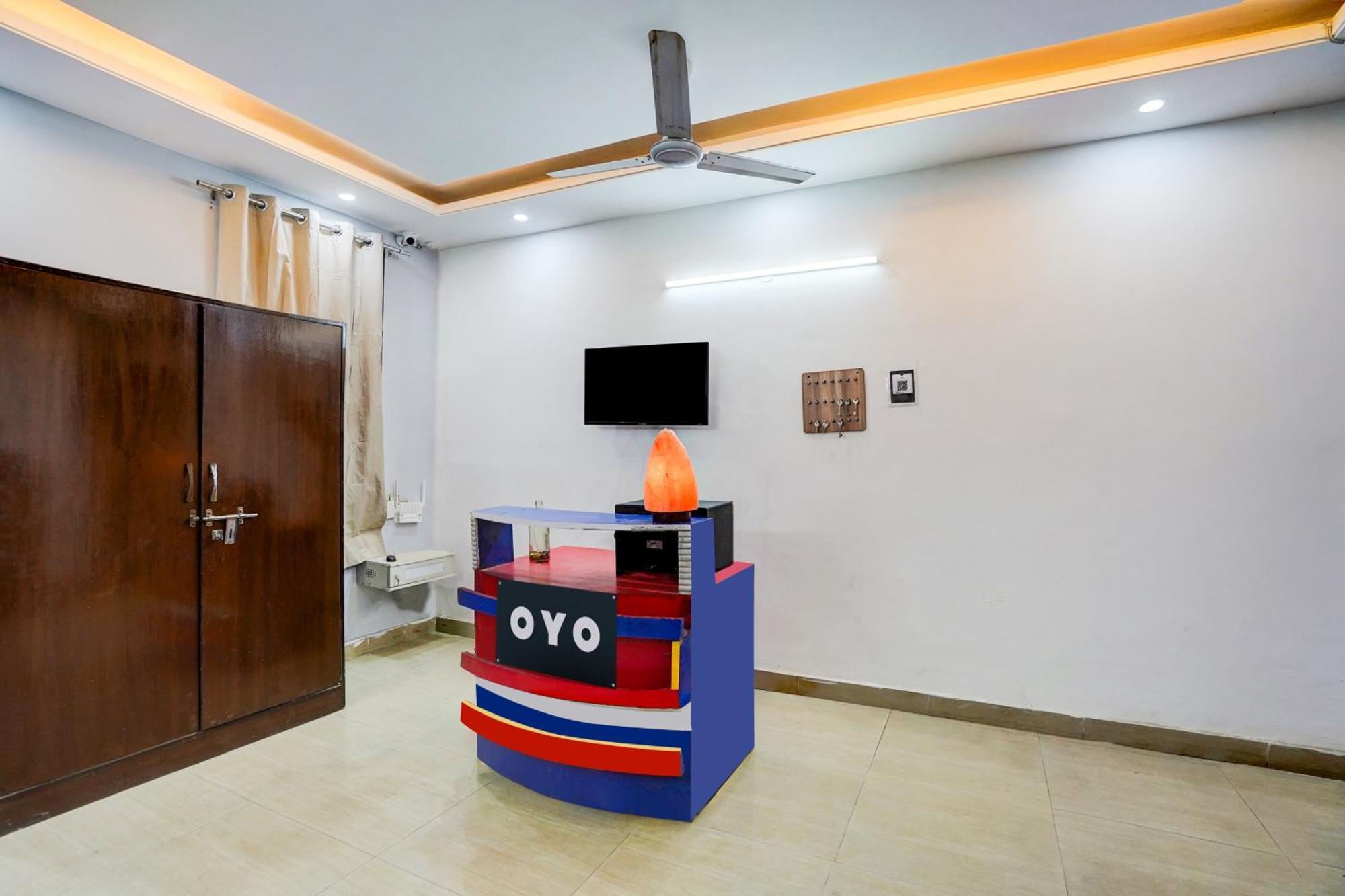 Hotel O Silver Key Kd Plaza Near Saket Metro Station New Delhi Eksteriør bilde
