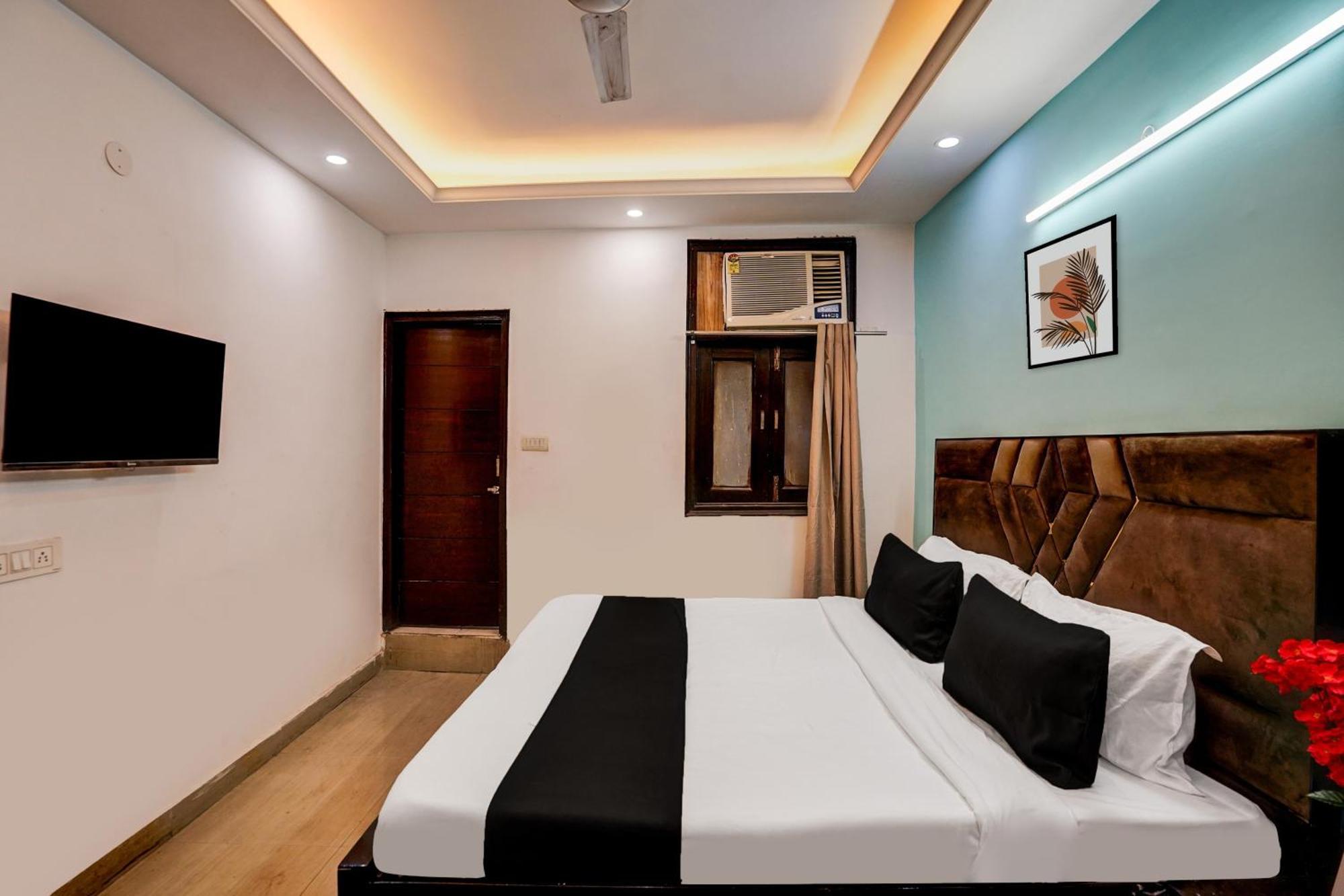 Hotel O Silver Key Kd Plaza Near Saket Metro Station New Delhi Eksteriør bilde