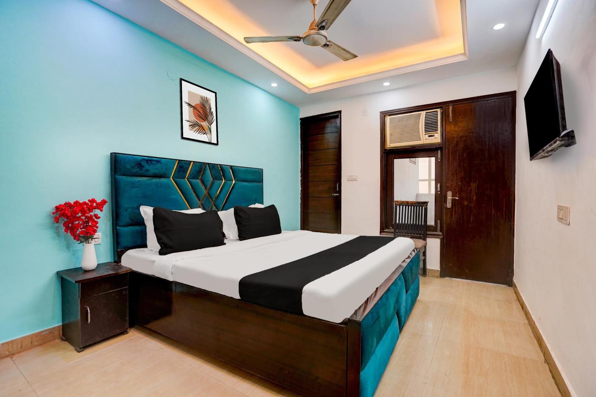 Hotel O Silver Key Kd Plaza Near Saket Metro Station New Delhi Eksteriør bilde