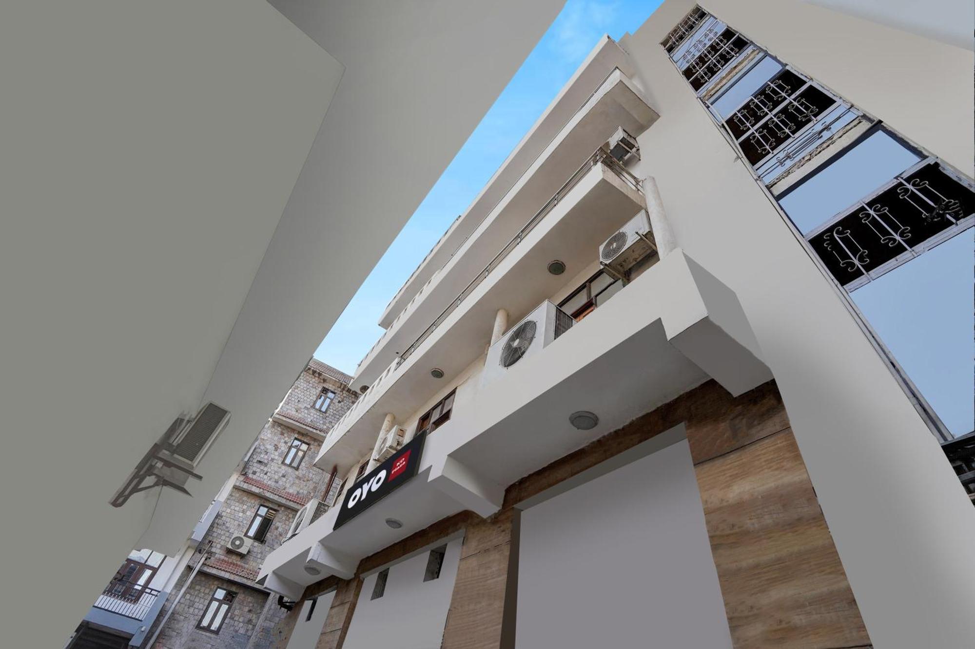 Hotel O Silver Key Kd Plaza Near Saket Metro Station New Delhi Eksteriør bilde